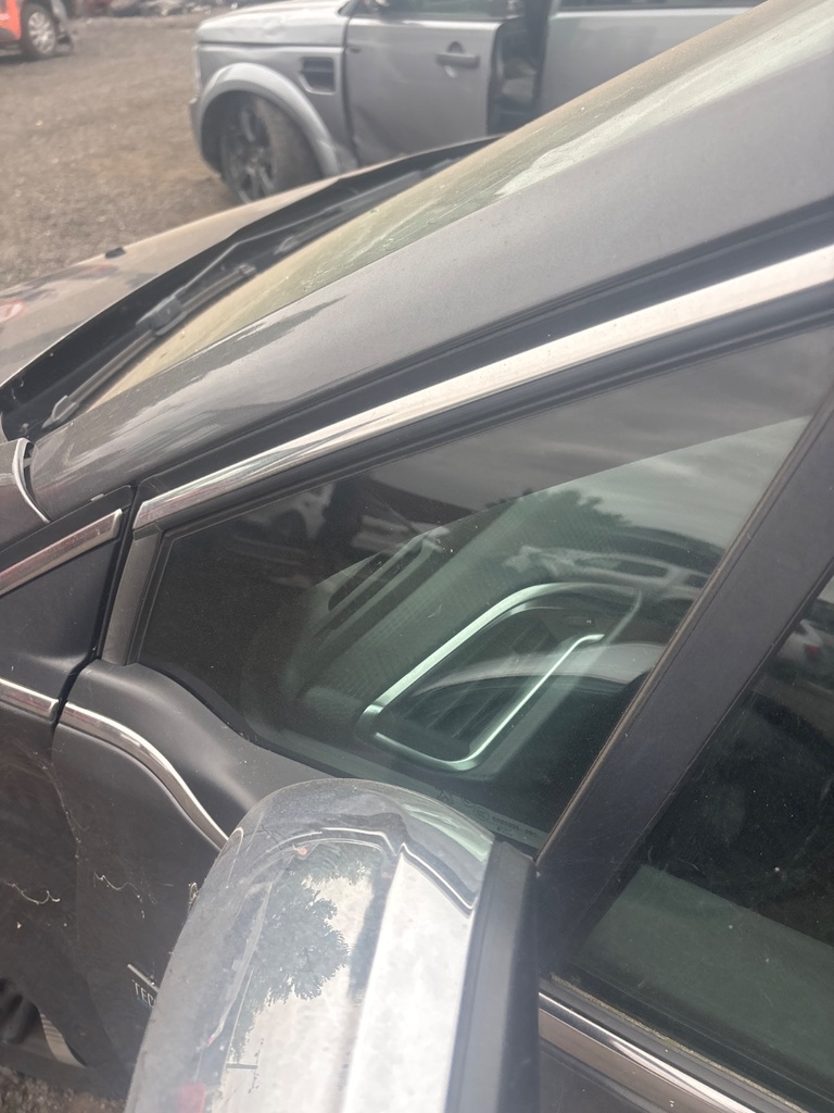 [EPE-118220] Cristal fijo delantero izquierdo Peugeot 208