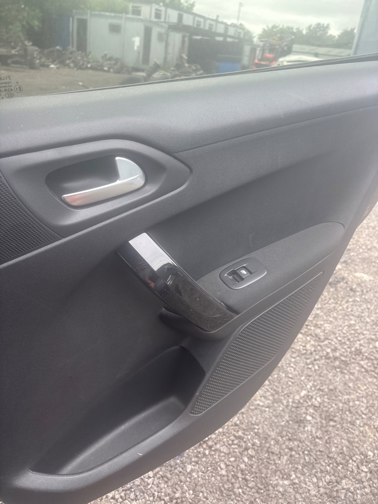 [EPE-118245] Elevador de cristal puerta trasera derecho Peugeot 208