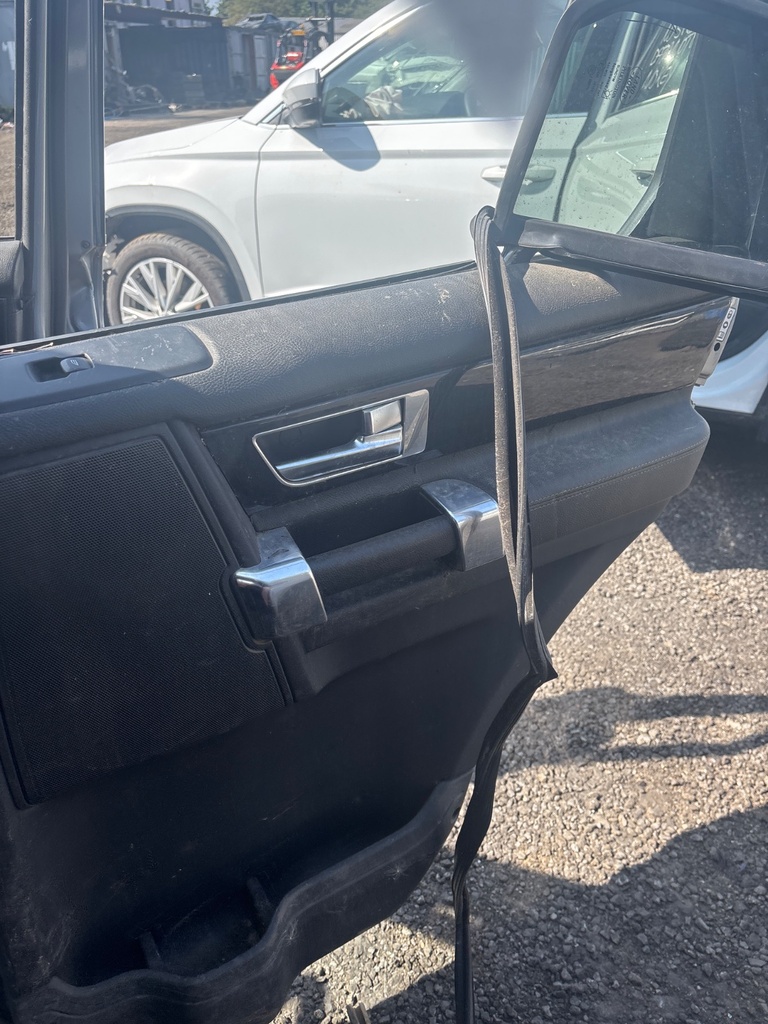 [EPE-118384] Arnés de cables puerta trasera derecha Land Rover Discovery