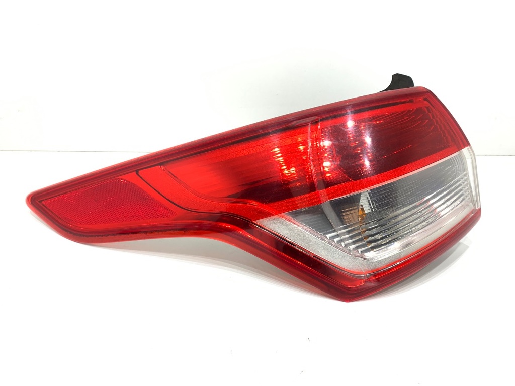 [STARK-743279] Piloto trasero izquierdo FORD KUGA II (DM2) 2012-2022
