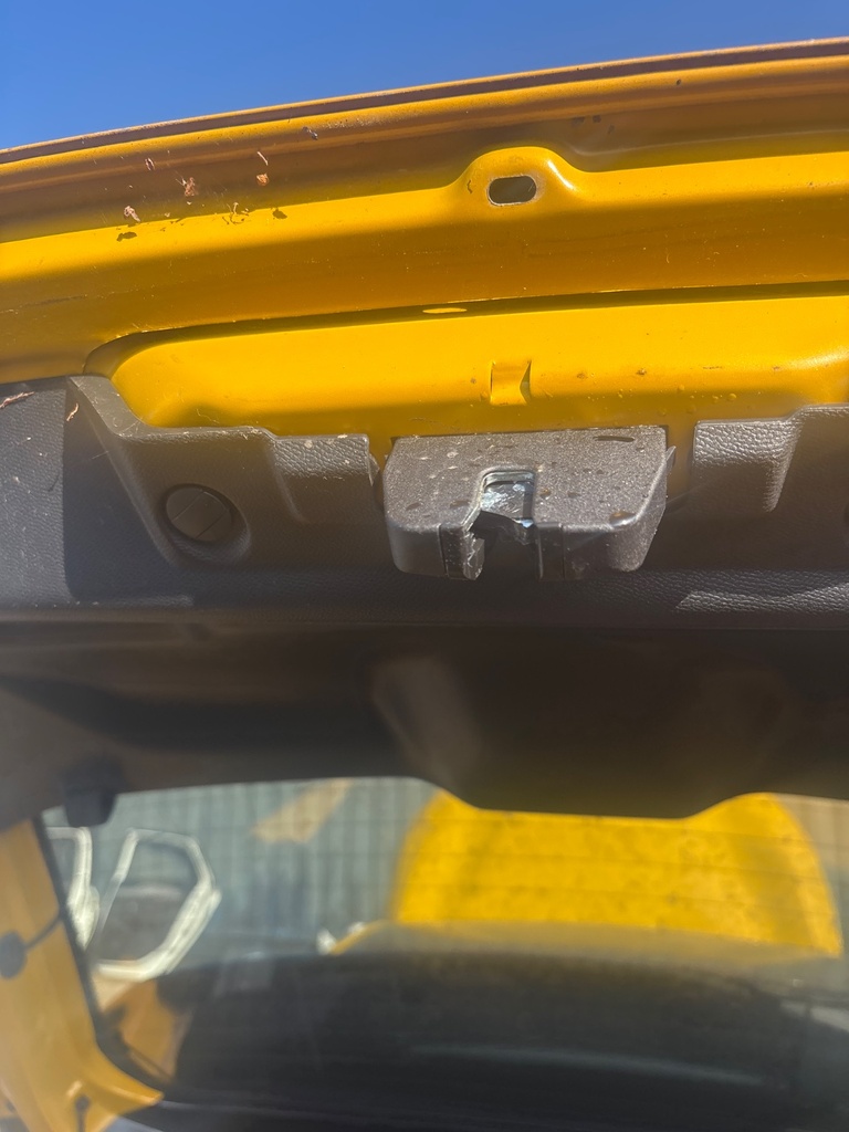 [EPE-118676] Cerradura de portón Peugeot 208 II