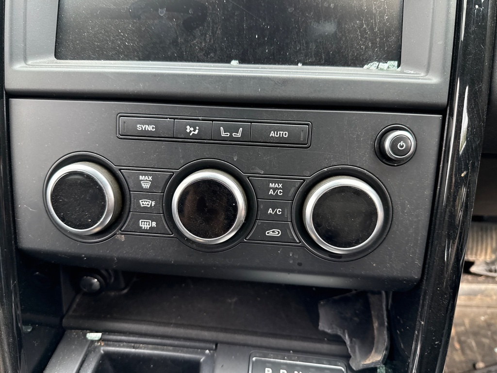 [EPE-118837] Módulo de control de climatización Land Rover Discovery 3.0 SDV6