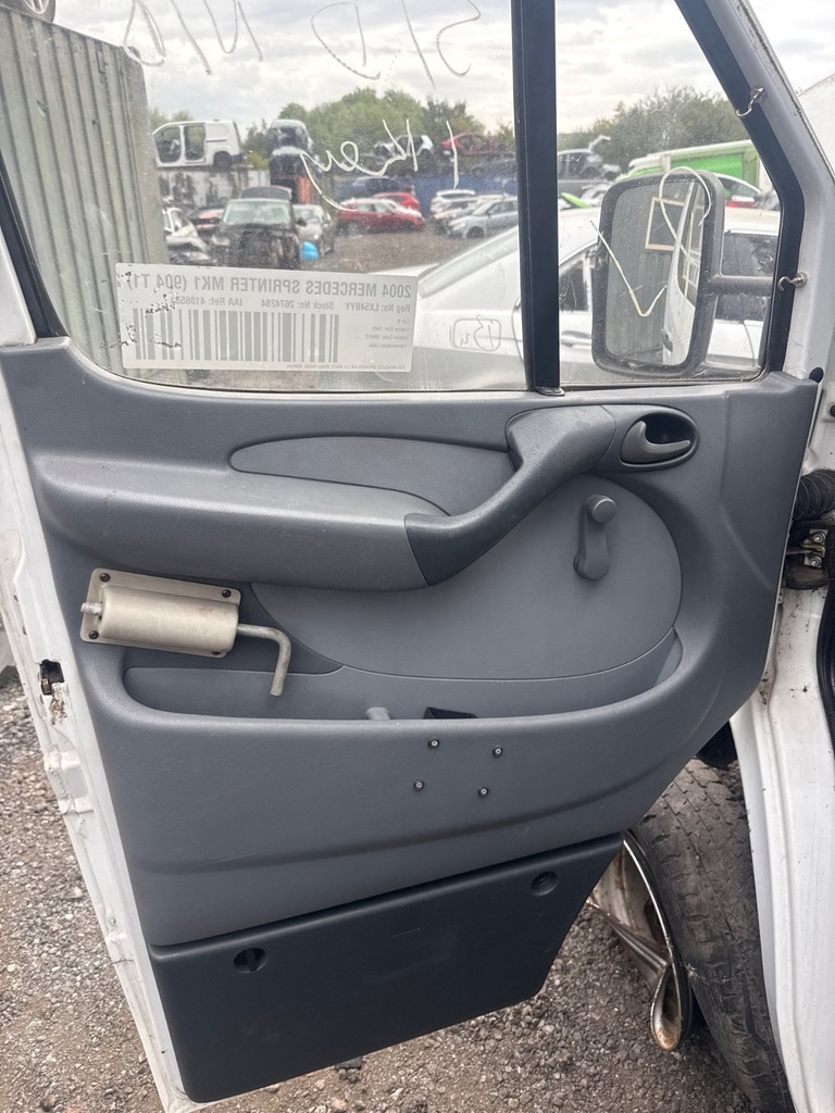 [EPE-118981] Panel interior de puerta delantera izquierda Mercedes-Benz Sprinter 4-T