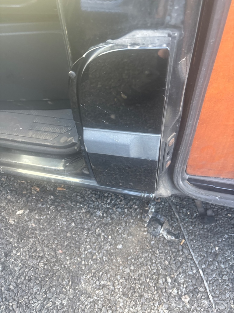 [EPE-119077] Tapa combustible Mercedes-Benz Vito
