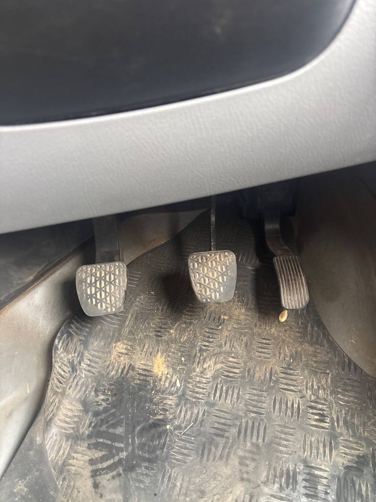 [EPE-119299] Conjunto de pedales Mercedes-Benz Sprinter 3.5-T 313 CDI