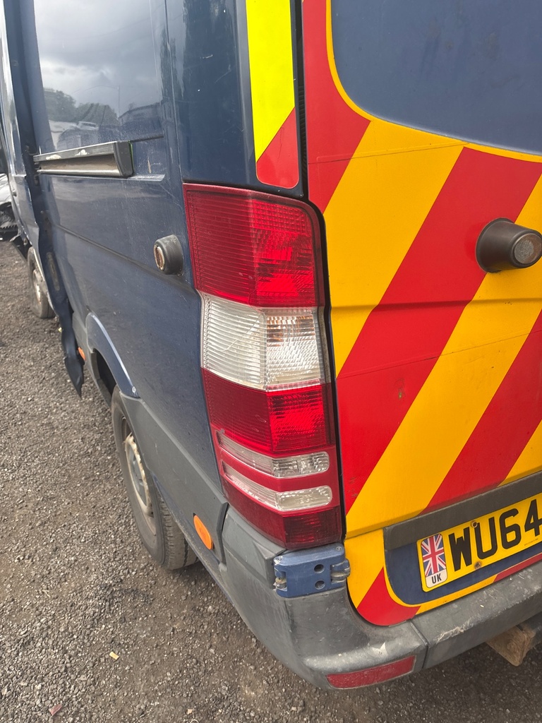 [EPE-119326] Piloto trasero izquierdo Mercedes-Benz Sprinter 3.5-T
