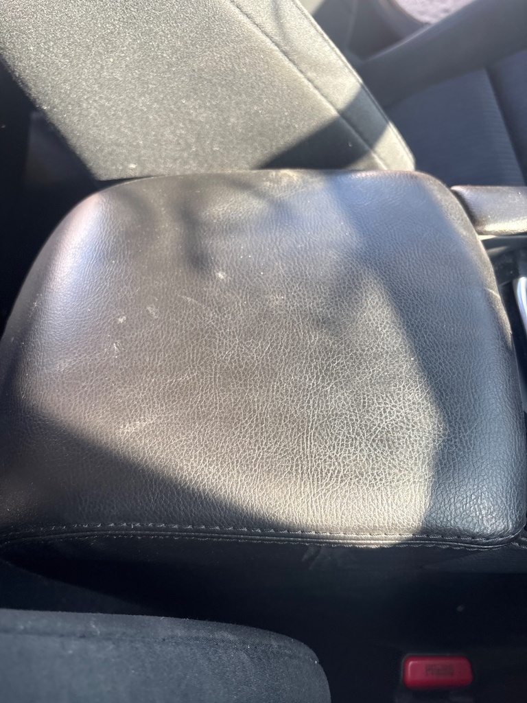 [EPE-119649] Reposabrazos de consola central Mazda 6 (2012-2020)