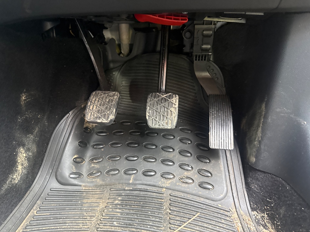 [EPE-120200] Conjunto de pedales Mercedes-Benz A-Class A 180 CDI (2016-2018)
