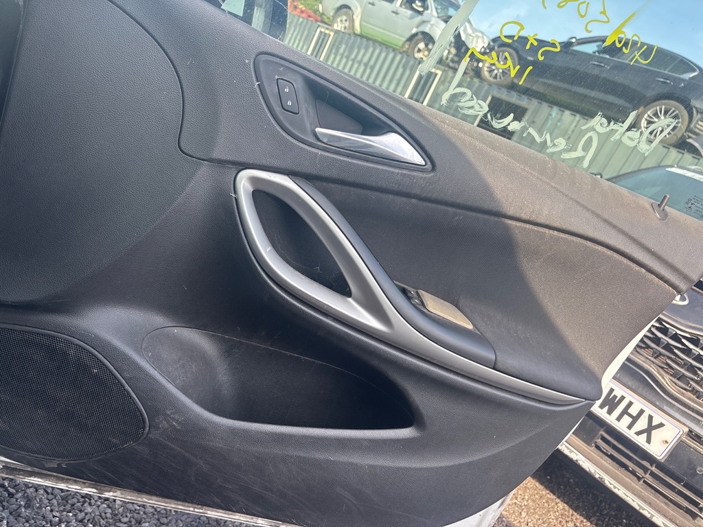 [EPE-120547] Panel interior de puerta delantero derecho Opel Astra 2020
