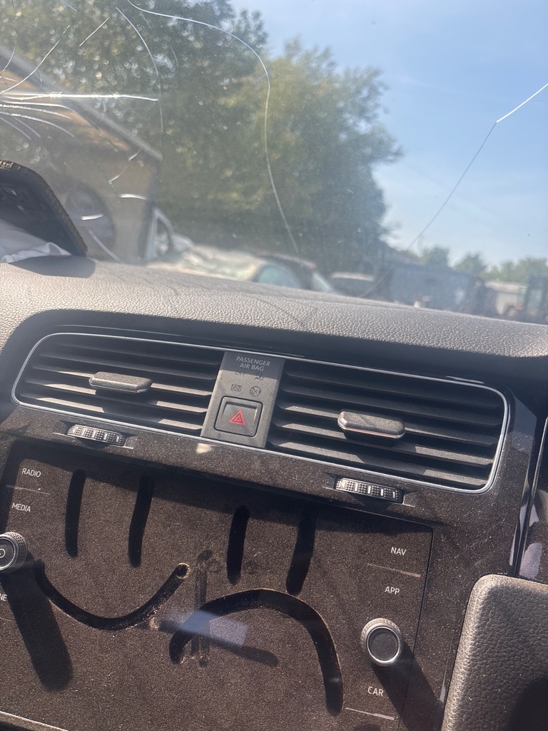 [EPE-120636] Rejilla de ventilación VW Golf 2019