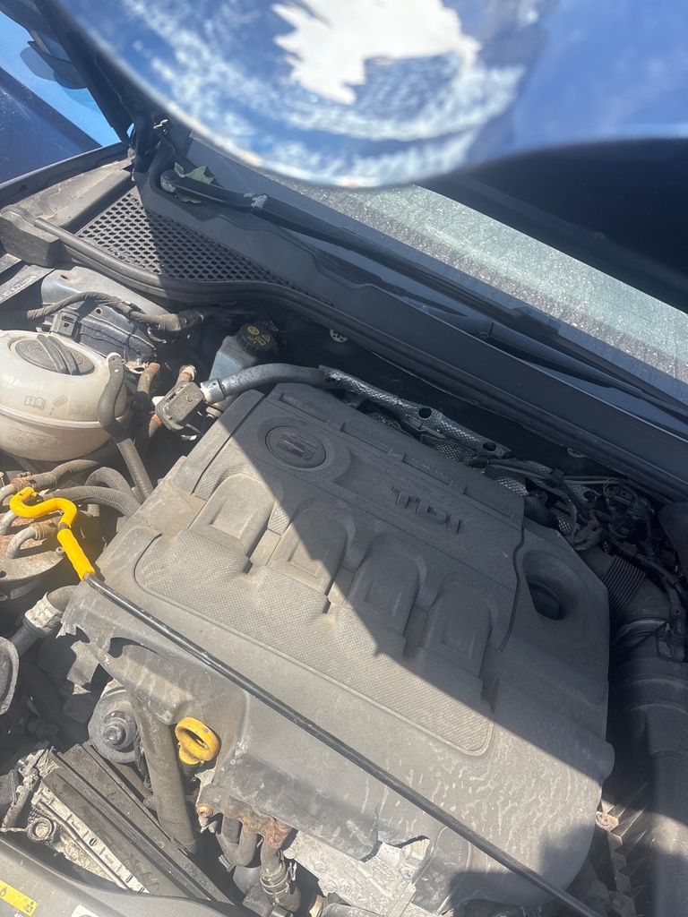 [EPE-120763] Tapa de motor Seat Leon ST 2.0 TDI