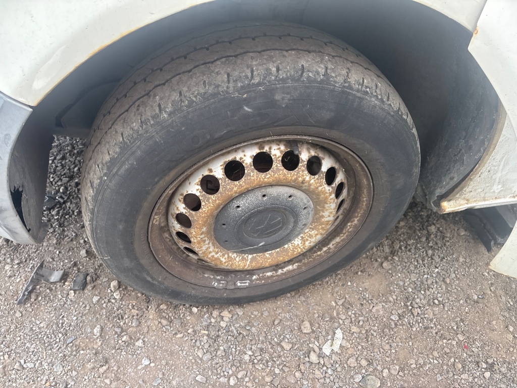 [EPE-121254] Llanta de acero VW Transporter T5 2007