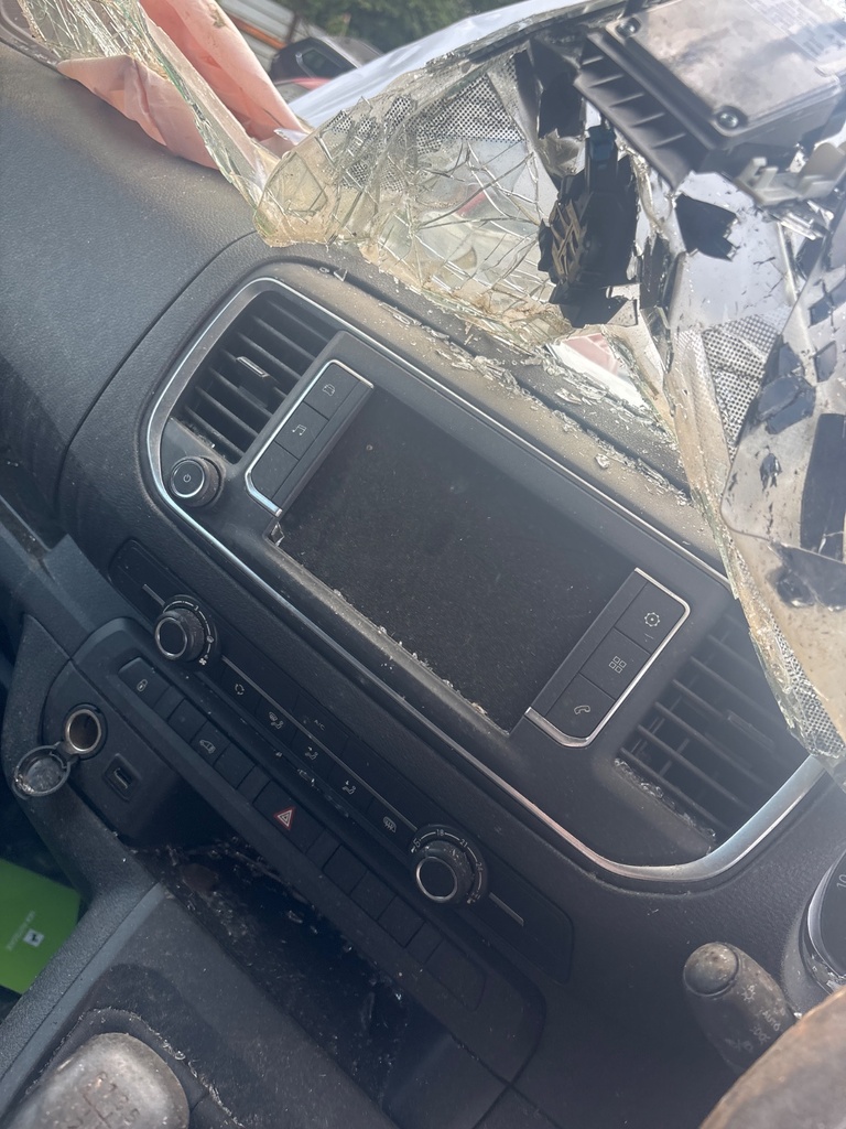 [EPE-121697] Salida de aire calefacción salpicadero Opel Vivaro 2024