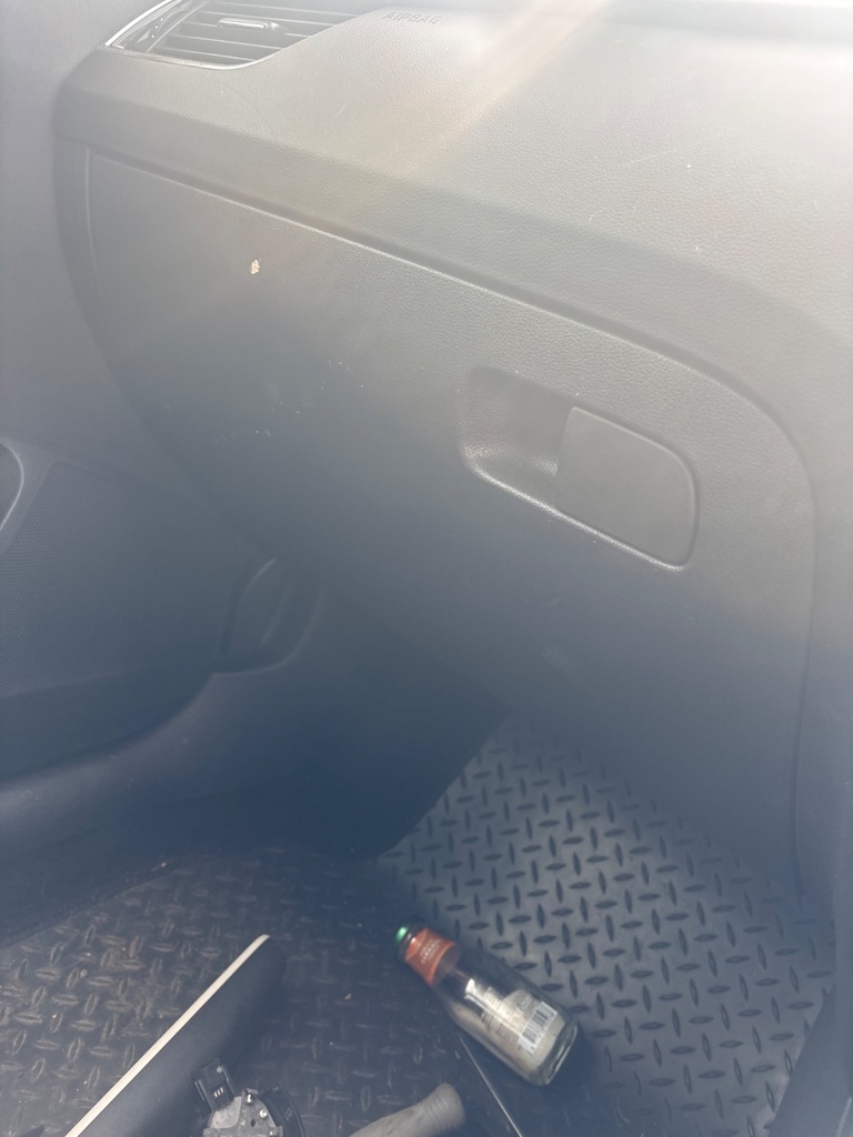 [EPE-122091] Montaje de la guantera Skoda Octavia 2014