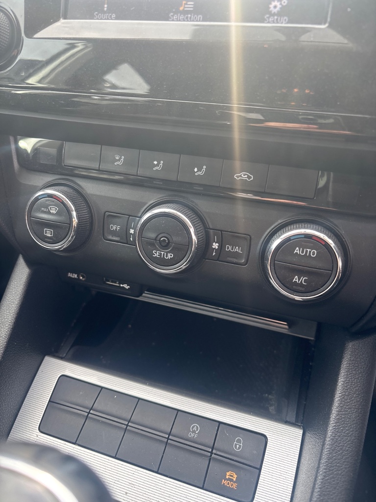 [EPE-122094] Conjunto de control calefacción Skoda Octavia 2014