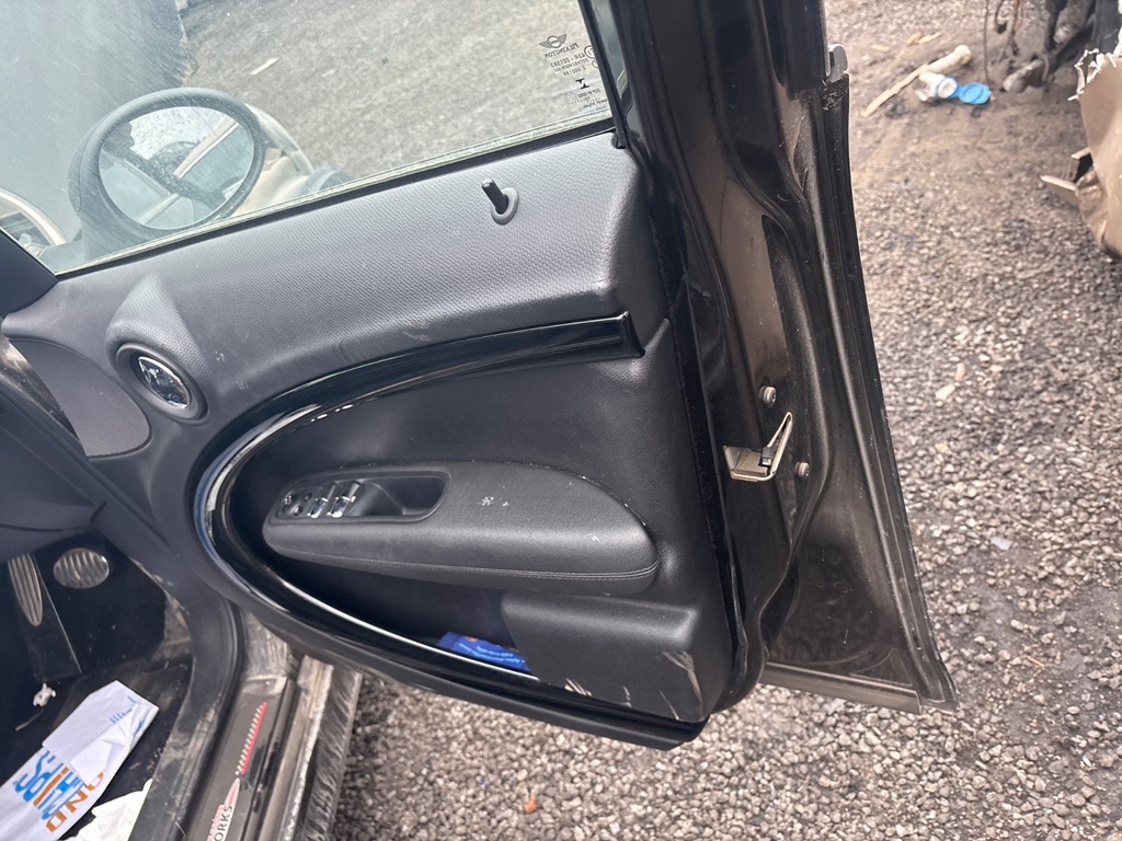 [EPE-122306] Panel interior de puerta delantera derecha Mini Countryman C12 grey