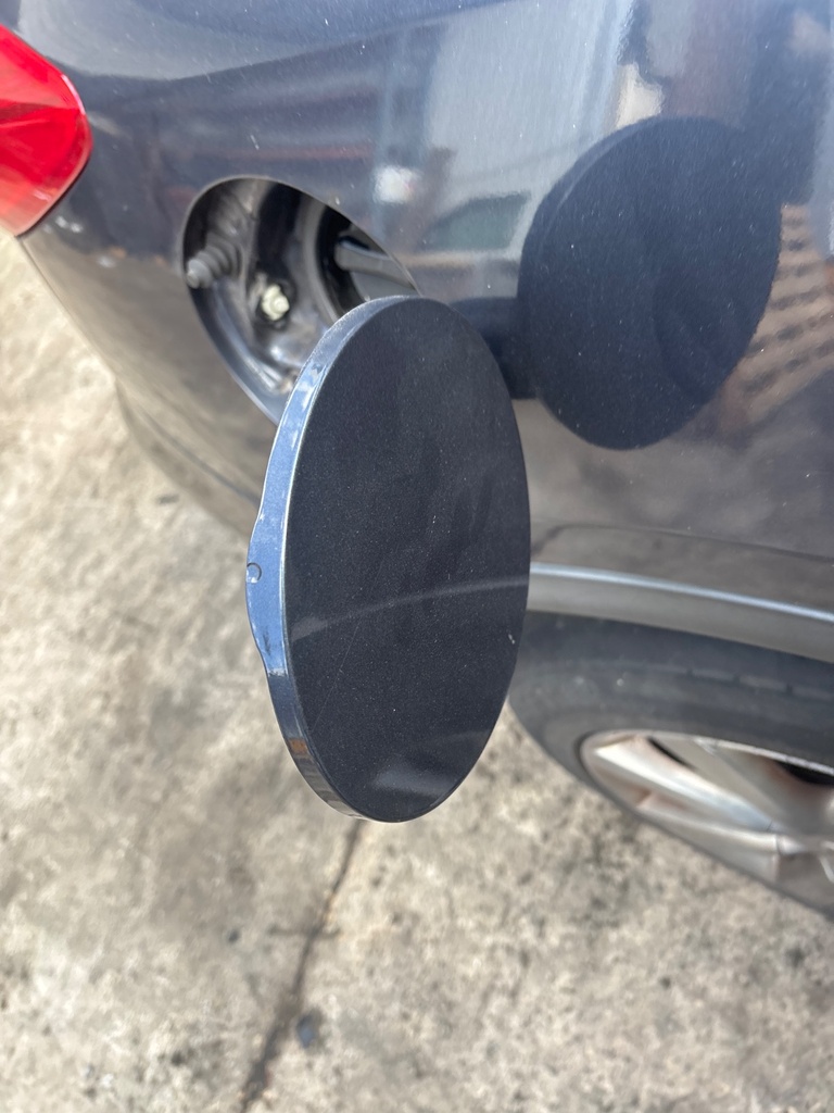 [EPE-122764] Tapa de combustible Infiniti EX 2010