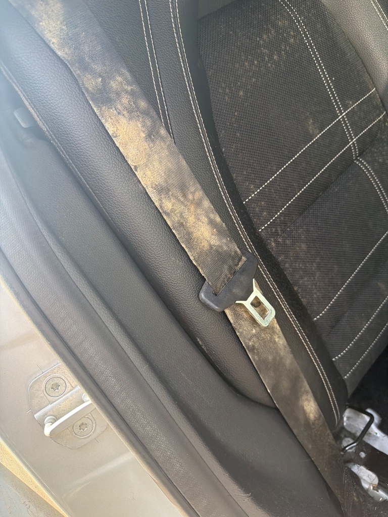 [EPE-122908] Pretensor de cinturón de seguridad trasero derecho Mercedes Clase A W176