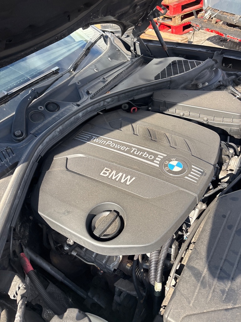 [EPE-122933] Tapa de motor BMW Serie 1