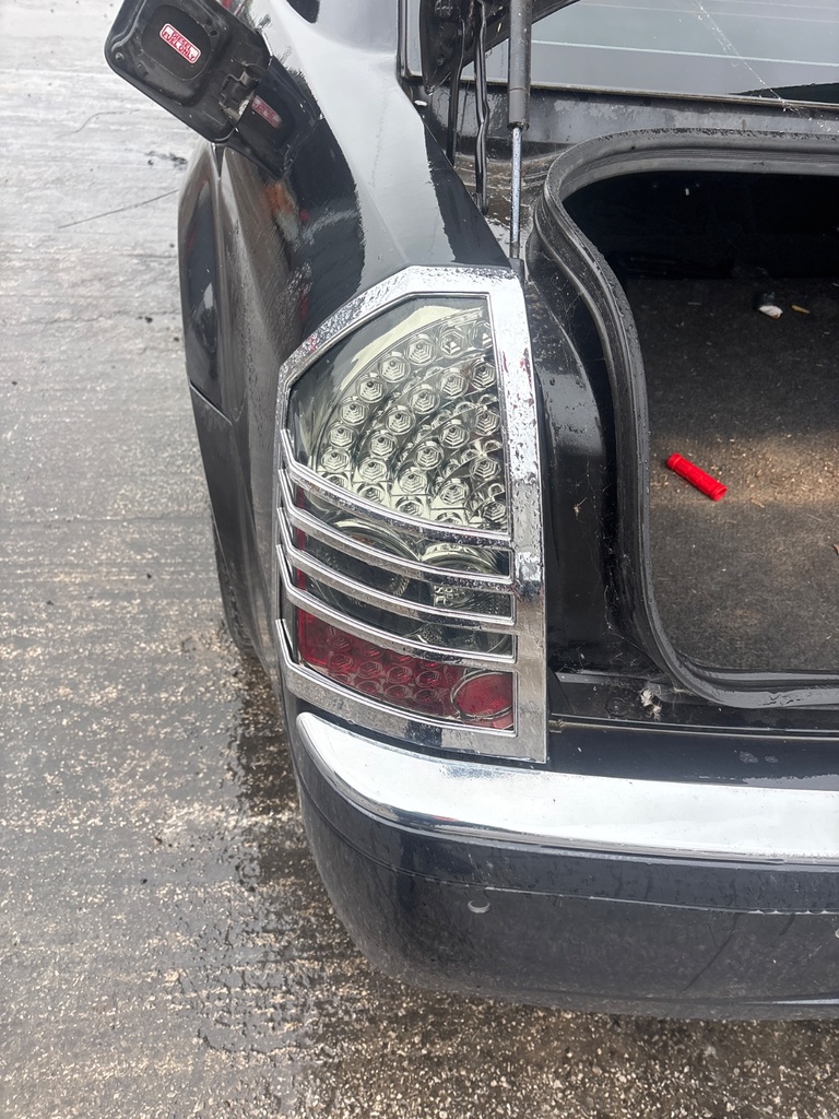 [EPE-123945] Piloto trasero izquierdo Chrysler 300C