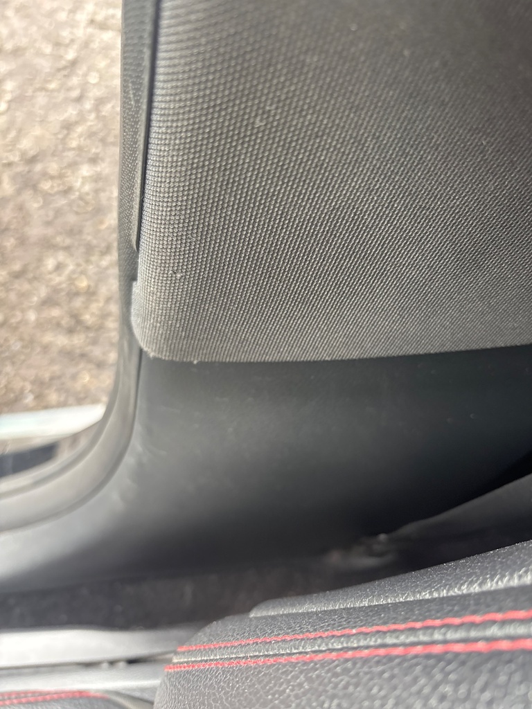 [EPE-122193] Embellecedor pilar B inferior derecho Mercedes-Benz CLA