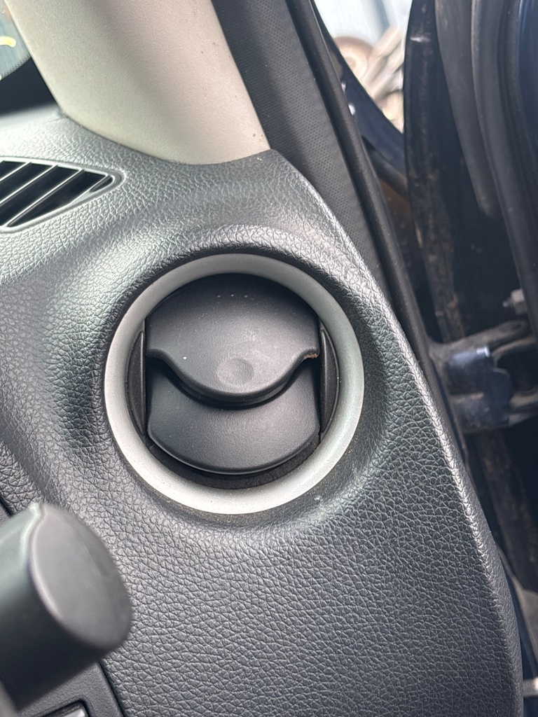 [EPE-122407] Conducto de ventilación Nissan Navara NP300