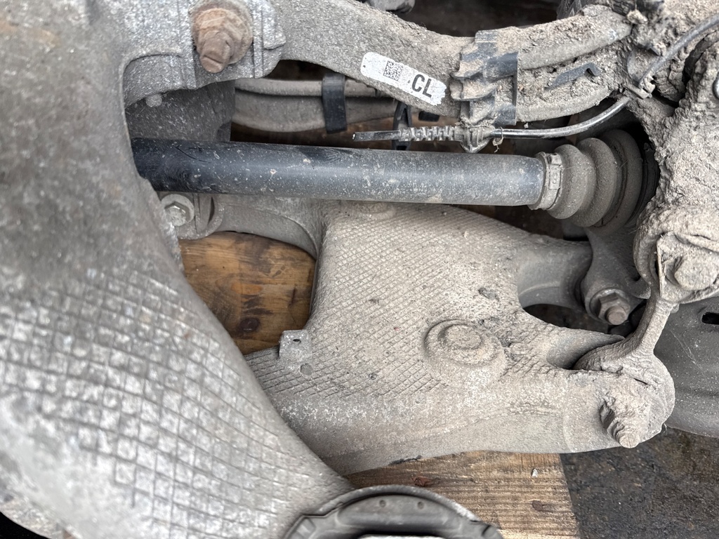 [EPE-122524] Palier trasero izquierdo BMW Serie 5 F10
