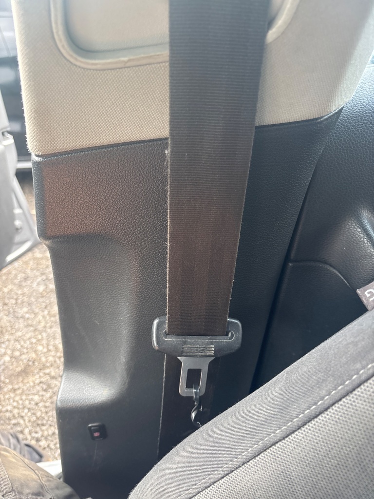 [EPE-122586] Embellecedor pilar B inferior derecho VW Golf VI 5K1