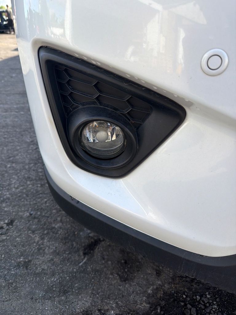 [EPE-122633] Faro antiniebla delantero derecho Mazda CX-5