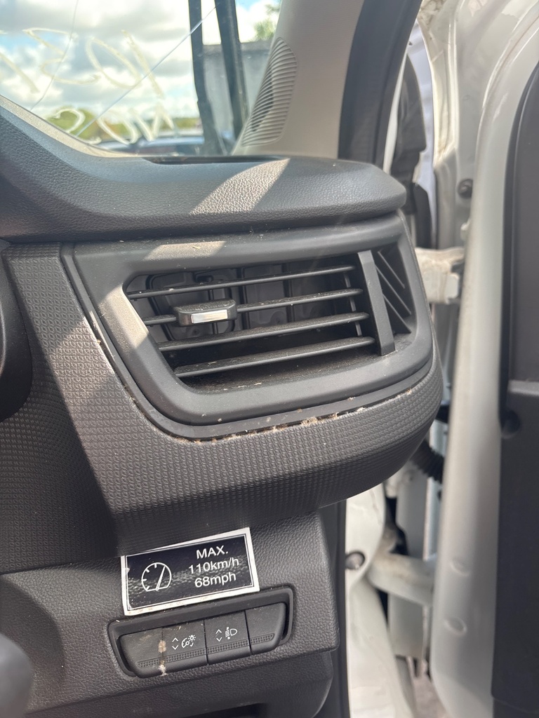 [EPE-122807] Conducto de ventilación Renault Trafic III