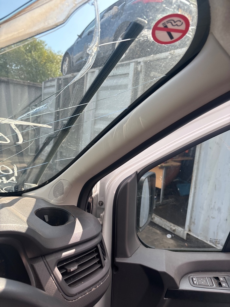 [EPE-122810] Pilar A Renault Trafic III