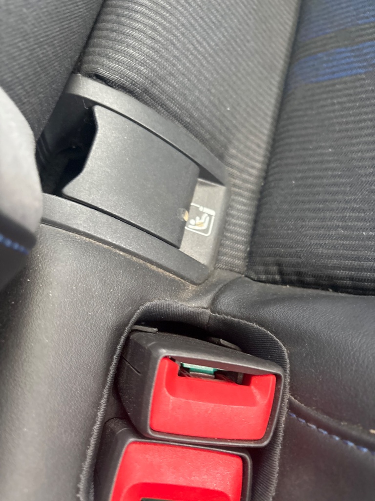 [EPE-123353] Cinturón de seguridad trasero central izquierdo VW Golf 2023