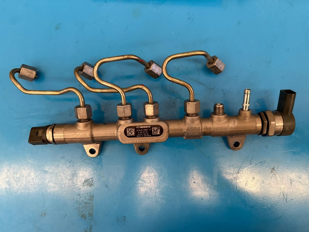 [INY00239] Rampa inyectora BMW Serie 2 B47D20A 2.0 Diesel 8514154