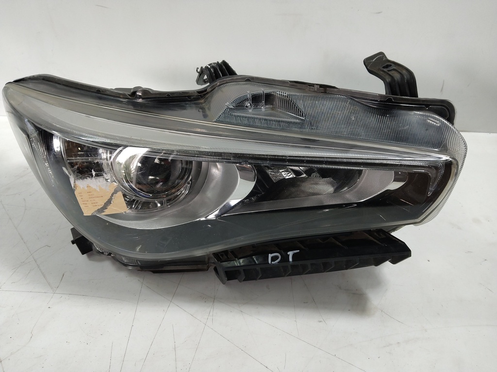 [MTD-535944] Faro derecho INFINITI Q50