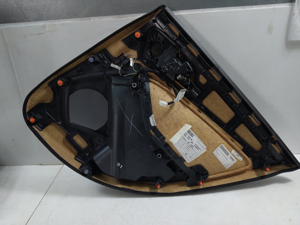 [MTD-535948] Revestimiento de puerta Mercedes-Benz Clase A