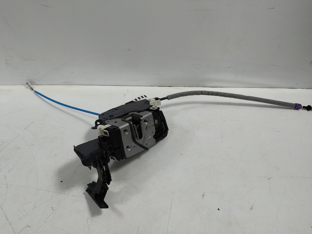 [MTD-535956] Cerradura de puerta Mercedes-Benz Clase A
