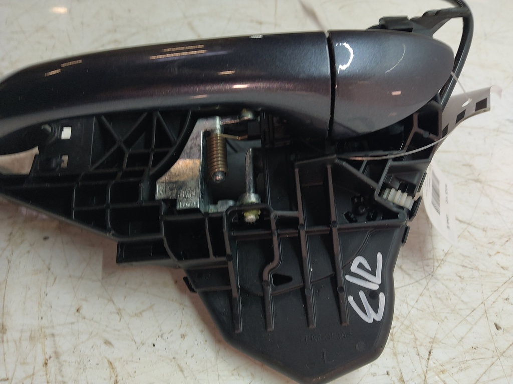 [MTD-515614] Tirador de puerta delantera izquierda para Mercedes Clase M ML 300