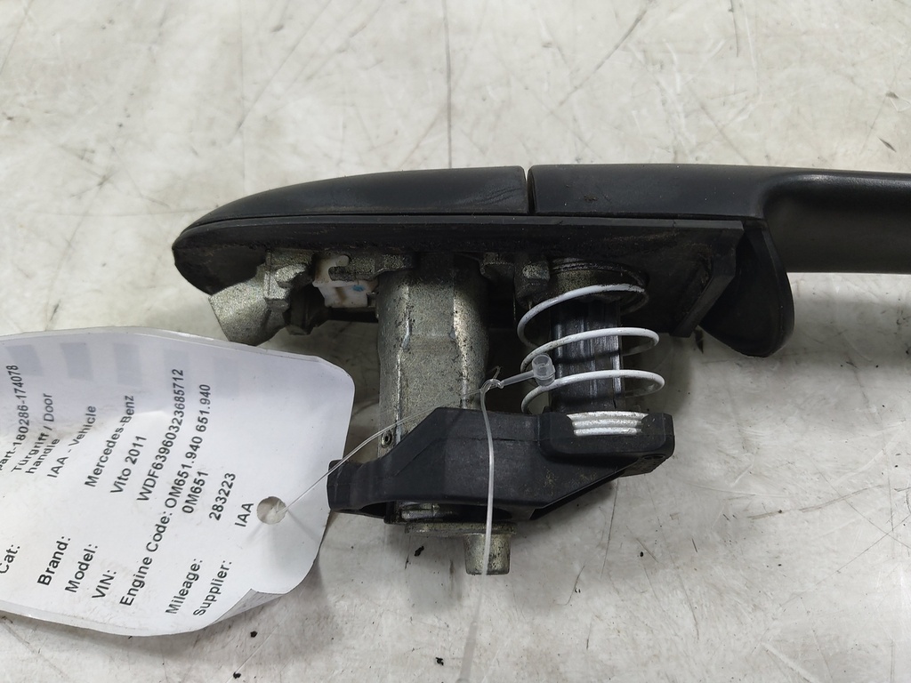 [MTD-535252] Manilla de puerta Mercedes-Benz Vito 113 CDI
