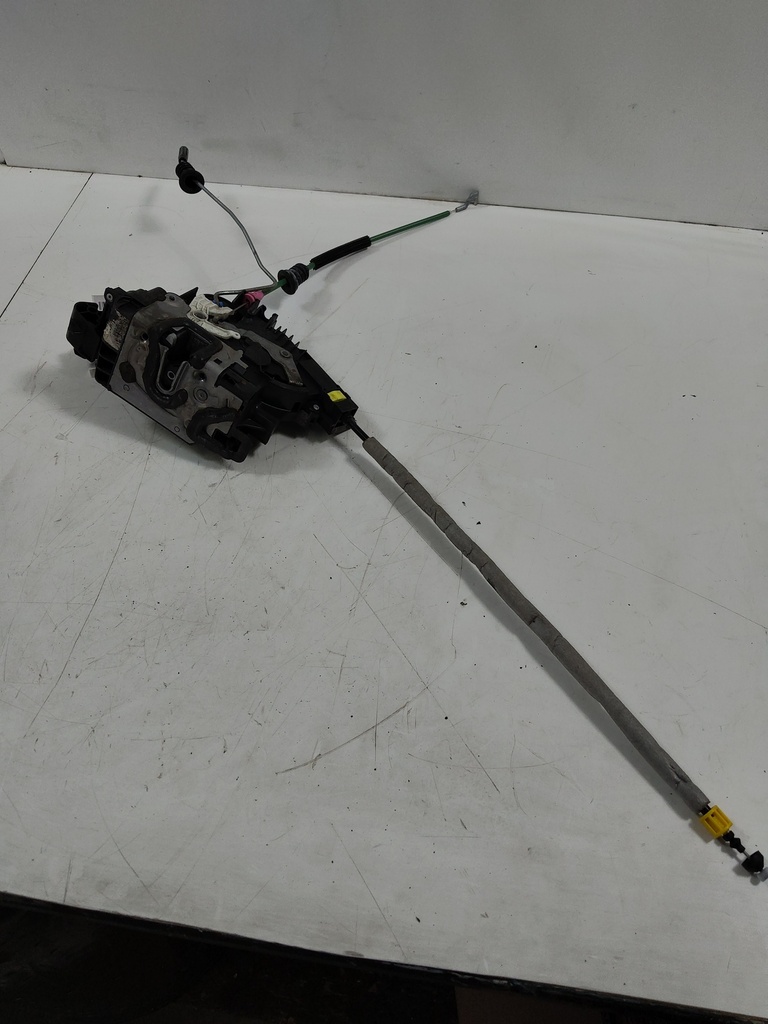 [MTD-535434] Cerradura de puerta Mercedes-Benz Clase E