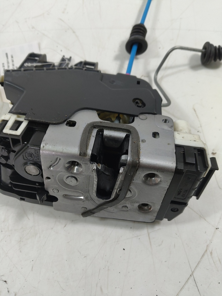 [MTD-535340] Cerradura de puerta Mercedes-Benz Clase A (W176)
