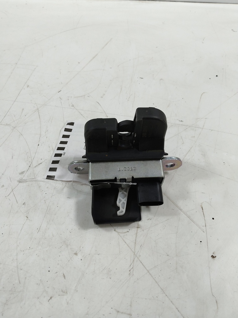 [MTD-535496] Cierre de seguridad para Seat León