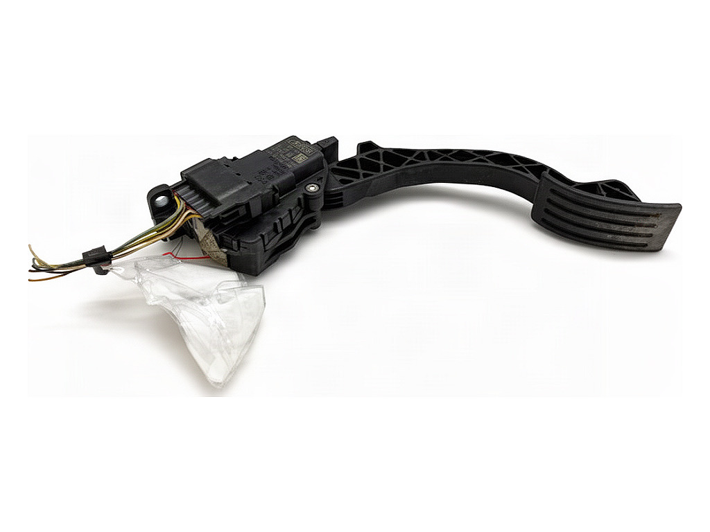 [STARK-940166] Potenciómetro de acelerador para Ford Kuga I