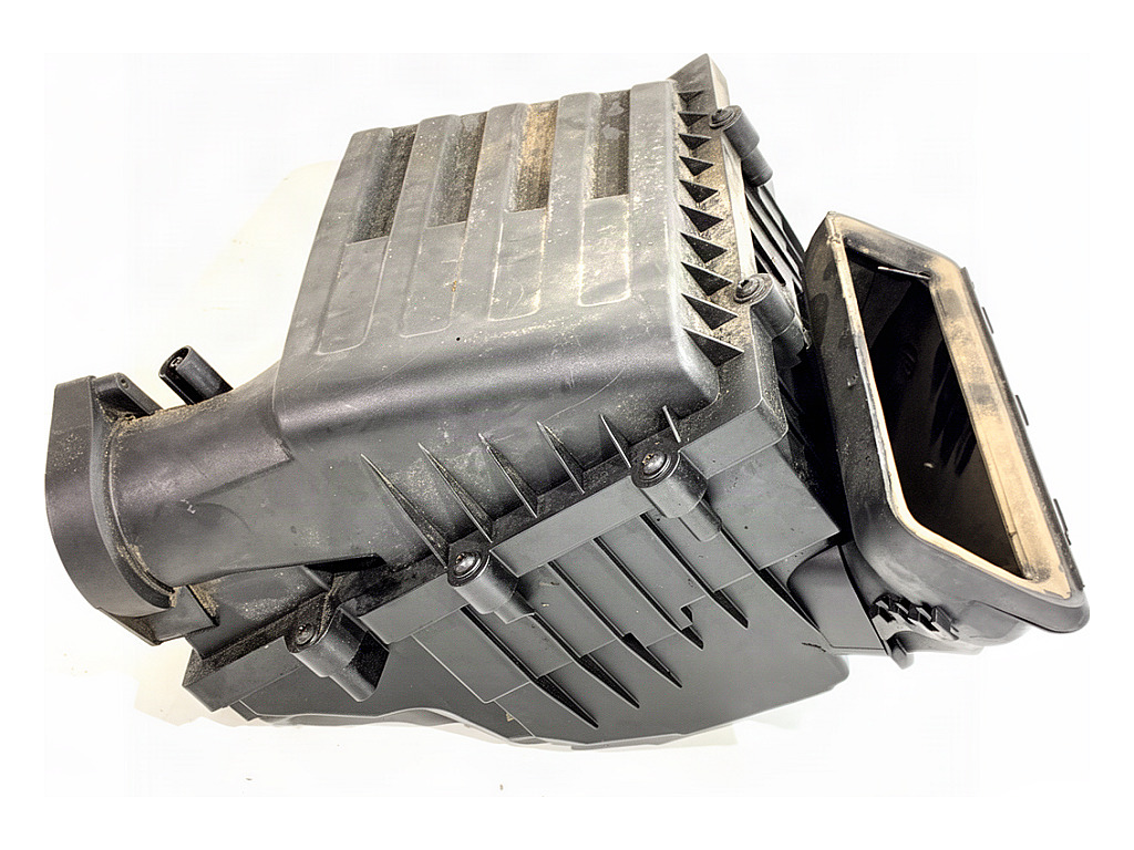 [STARK-937944] Caja de filtro de aire VW Golf VII Variant
