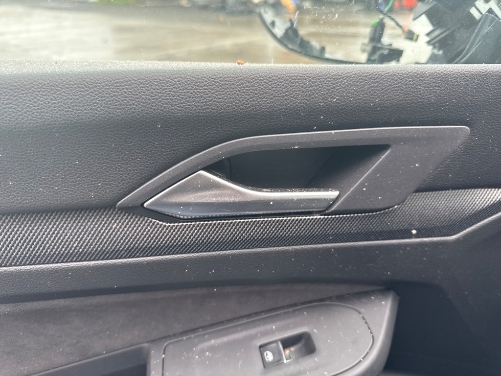 [EPE-102730] Tirador interior puerta delantera izquierda VW Golf 2024