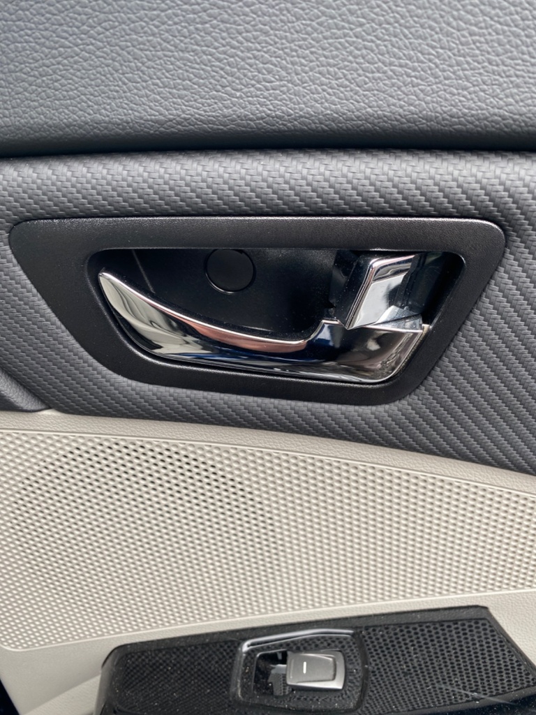 [EPE-104045] Tirador interior puerta trasera derecho Ssangyoung Tivoli Ultimate 2021