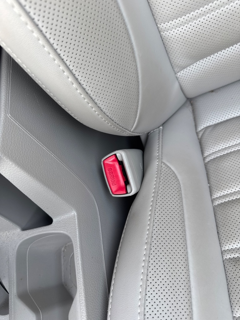 [EPE-103984] Cinturón de seguridad delantero izquierdo SsangYong Tivoli Ultimate 2021