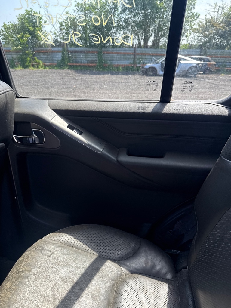 [EPE-105533] Arnés de cables puerta trasera derecha para Nissan Pathfinder III 2007