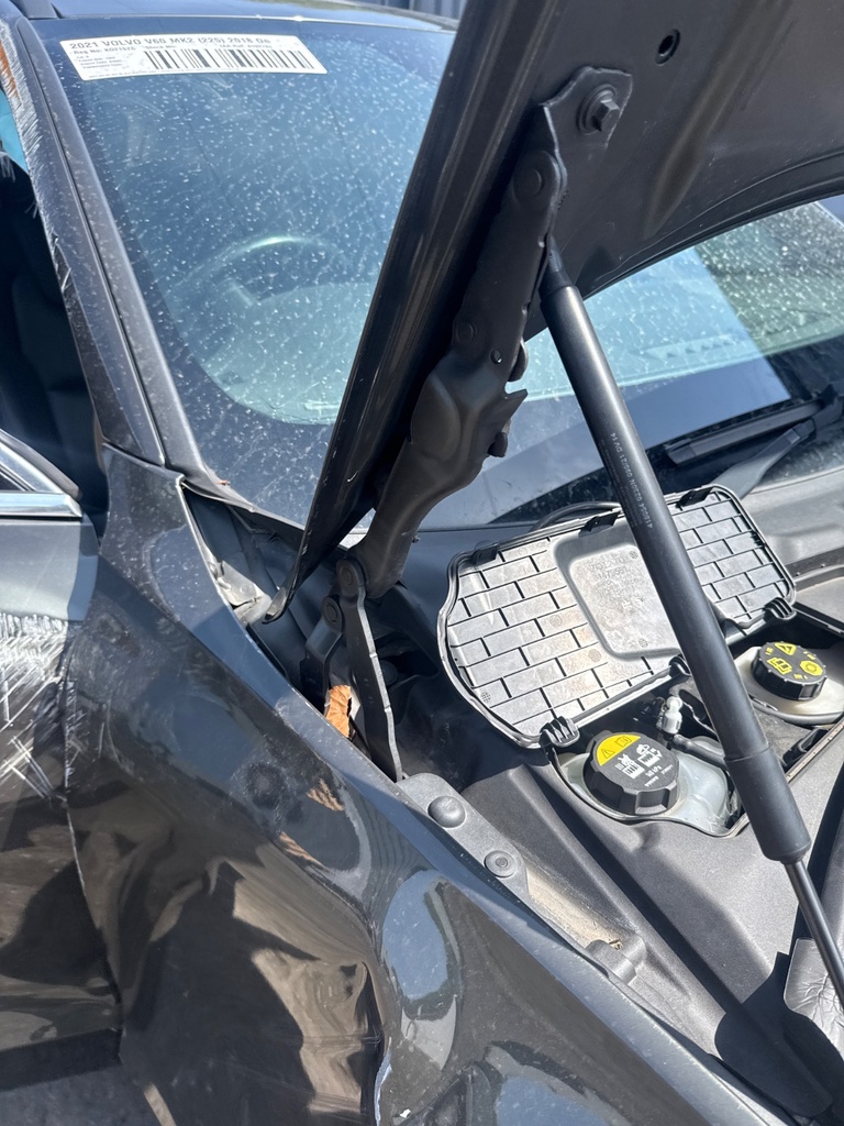 [EPE-105603] Bisagra del capó RH Volvo V60 2021