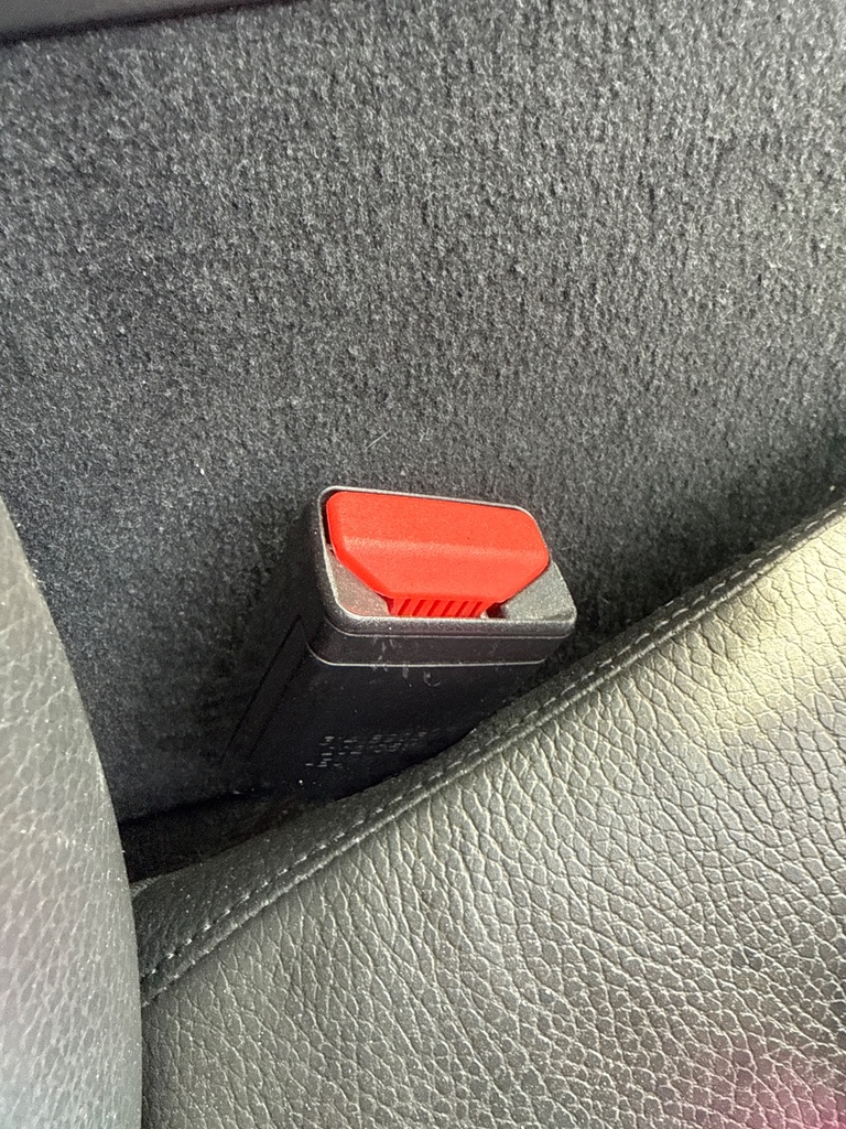 [EPE-105632] Interruptor de cinturón de seguridad delantero derecho para Volvo V60 2.0 2021