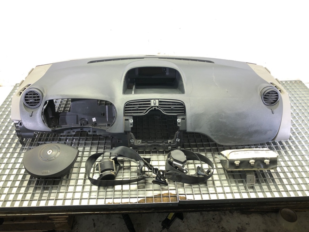 [STARK-638095] Salpicadero Renault Kangoo / Grand Kangoo II (KW0/1_) 2008-2022